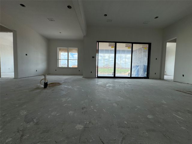 136 Chapowits, Godley, TX 76044