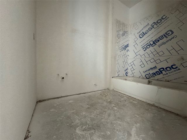 136 Chapowits, Godley, TX 76044