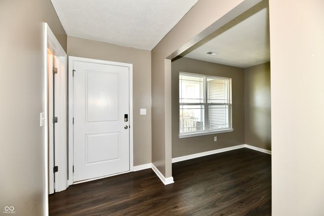 8196 Alyssum Drive, Plainfield, IN 46168