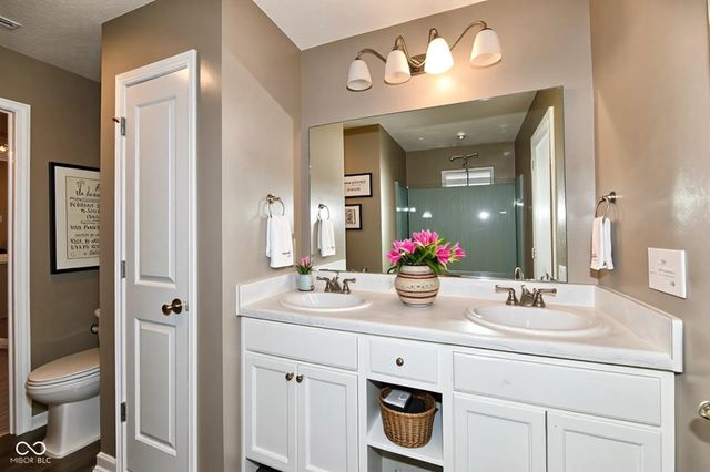 8196 Alyssum Drive, Plainfield, IN 46168
