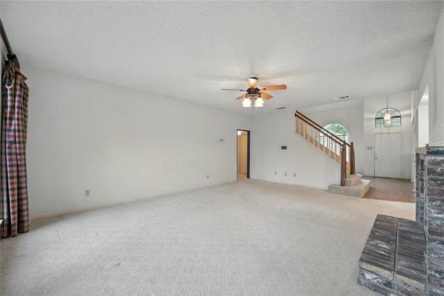 2116 S Winding Creek Drive, Grapevine, TX 76051