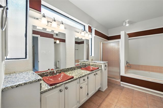 2116 S Winding Creek Drive, Grapevine, TX 76051