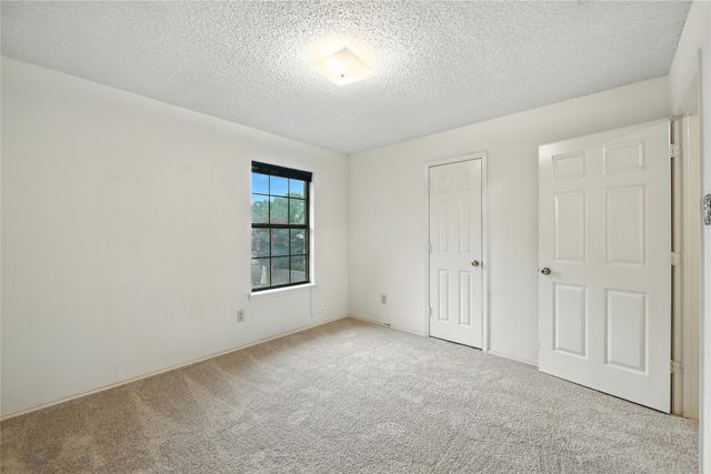 2116 S Winding Creek Drive, Grapevine, TX 76051