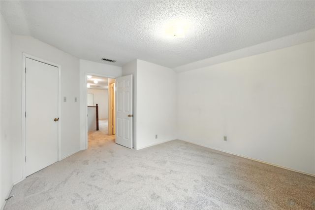 2116 S Winding Creek Drive, Grapevine, TX 76051