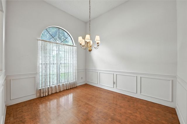 2116 S Winding Creek Drive, Grapevine, TX 76051