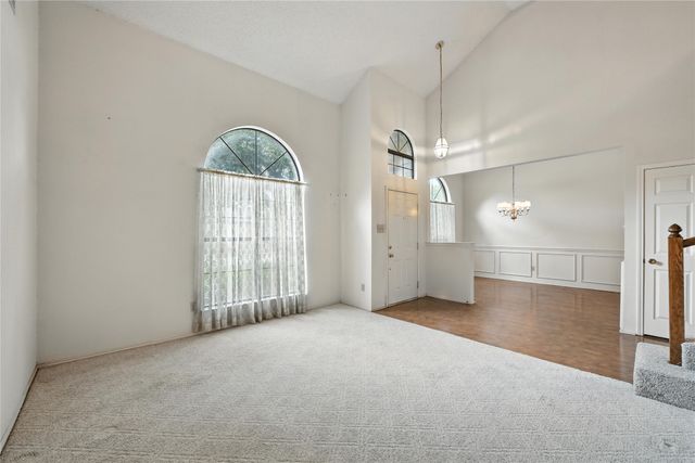 2116 S Winding Creek Drive, Grapevine, TX 76051