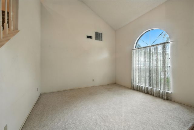 2116 S Winding Creek Drive, Grapevine, TX 76051