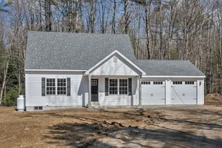 11 Asheley Avenue # 6, Hinsdale, NH 03451