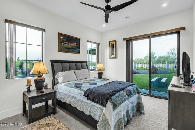 908 W CALDWELL Street, Phoenix, AZ 85041