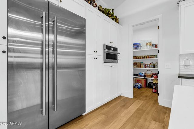 908 W CALDWELL Street, Phoenix, AZ 85041