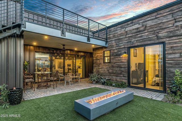 908 W CALDWELL Street, Phoenix, AZ 85041