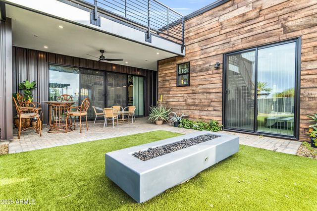 908 W CALDWELL Street, Phoenix, AZ 85041