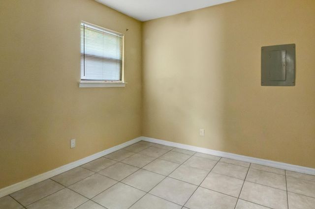 348 Gladys Street, Fort Walton Beach, FL 32547