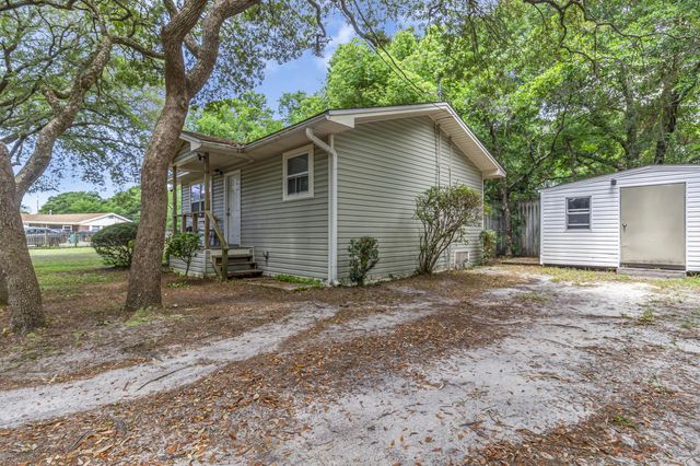 348 Gladys Street, Fort Walton Beach, FL 32547