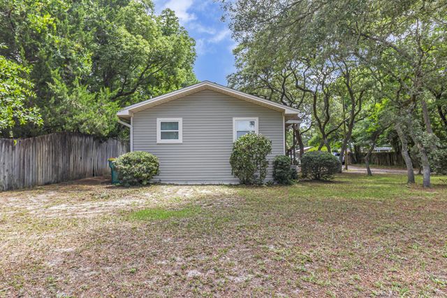 348 Gladys Street, Fort Walton Beach, FL 32547