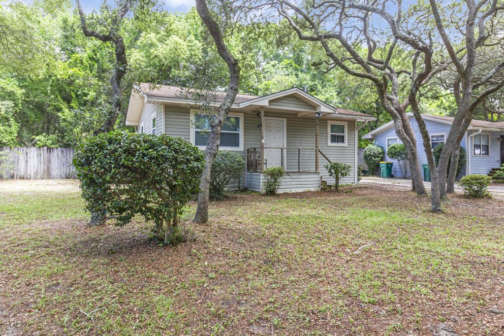 348 Gladys Street, Fort Walton Beach, FL 32547