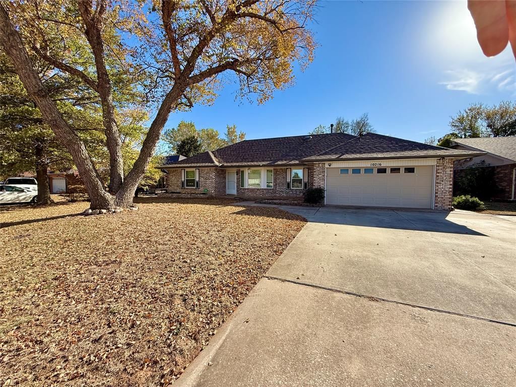 10216 Alicia Drive, Midwest City, OK 73130