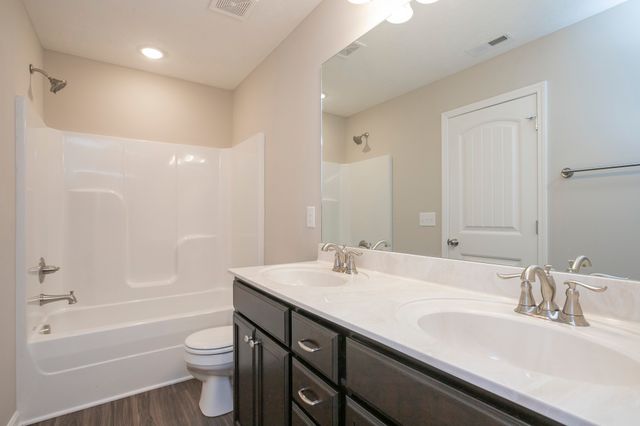 309 Jerry Butler Dr, La Vergne, TN 37086