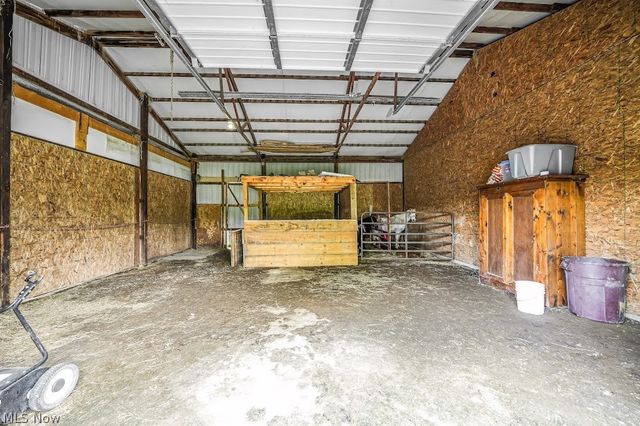 6175 Downs Road NW, Warren, OH 44481