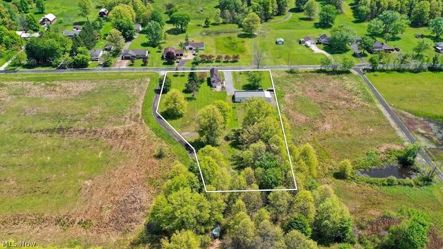 6175 Downs Road NW, Warren, OH 44481