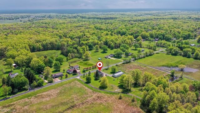 6175 Downs Road NW, Warren, OH 44481