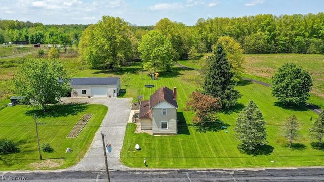 6175 Downs Road NW, Warren, OH 44481