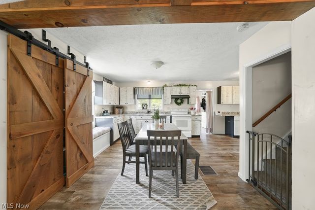 6175 Downs Road NW, Warren, OH 44481