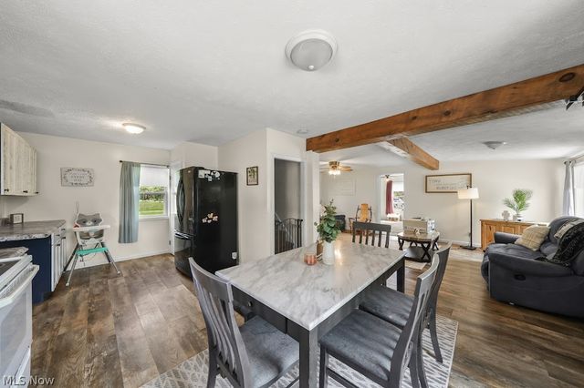 6175 Downs Road NW, Warren, OH 44481