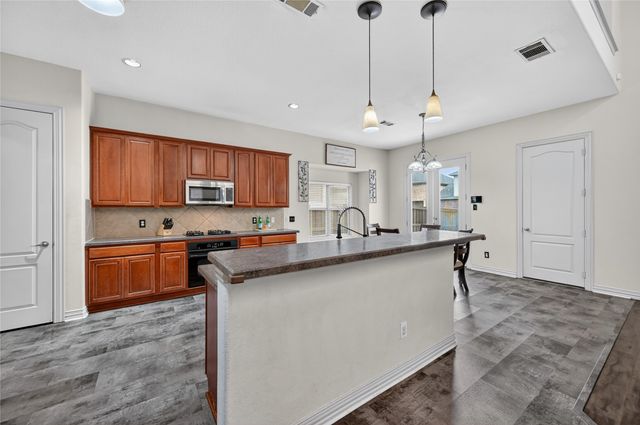 1468 Bristol Lane, Lewisville, TX 75077