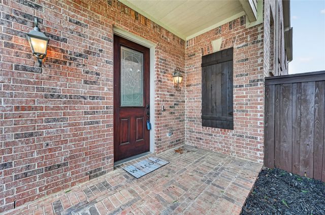 1468 Bristol Lane, Lewisville, TX 75077