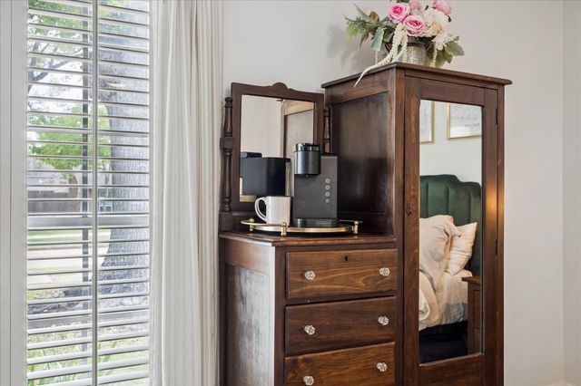 1734 Ashford Hollow Lane, Houston, TX 77077