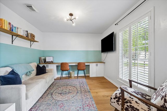 1734 Ashford Hollow Lane, Houston, TX 77077