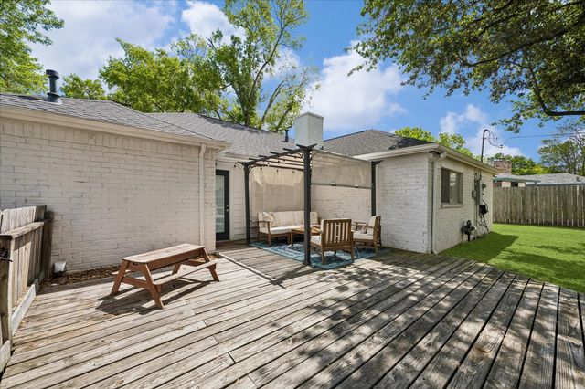 1734 Ashford Hollow Lane, Houston, TX 77077