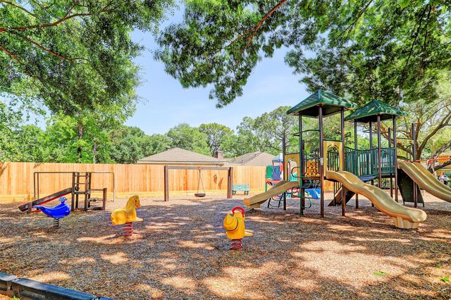 1734 Ashford Hollow Lane, Houston, TX 77077