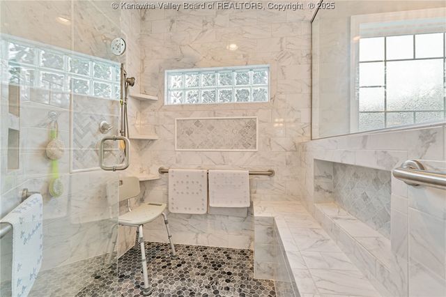 3031 Olive Avenue, Shrewsbury, WV 25015