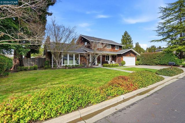 152 152 Walford Dr, Moraga, CA 94556