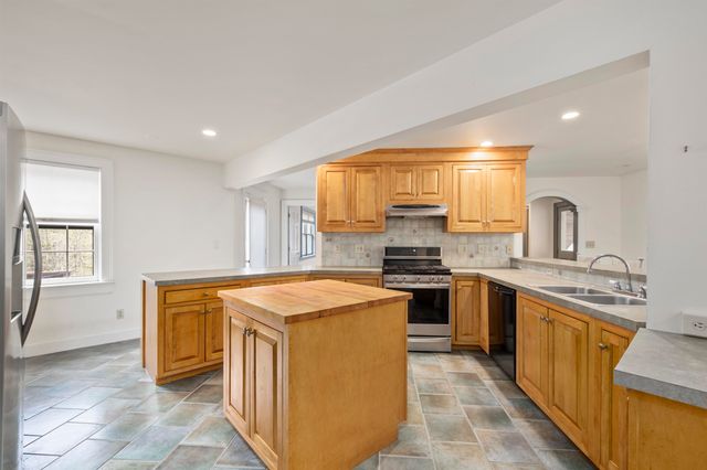 83-1 Stage Road, Sanbornton, NH 03269