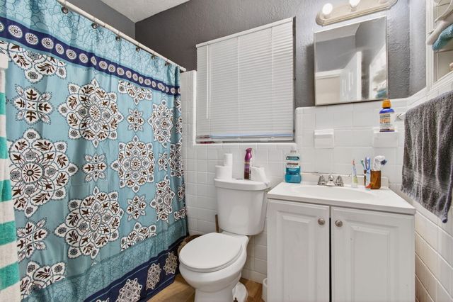 512 N 9th Avenue N, Lake Worth Beach, FL 33460