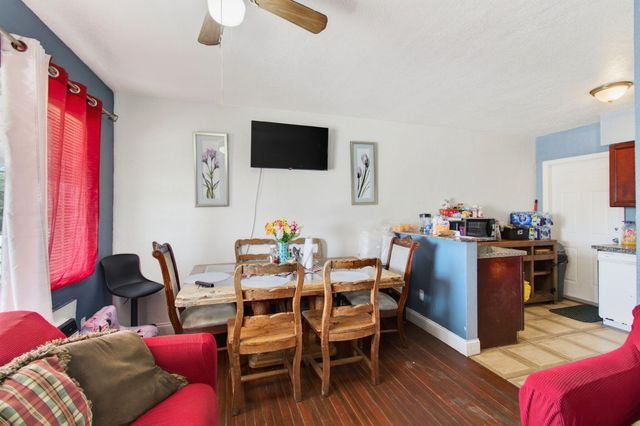 512 N 9th Avenue N, Lake Worth Beach, FL 33460