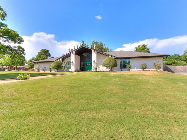 12108 S Quail Creek Road, Oklahoma City, OK 73120