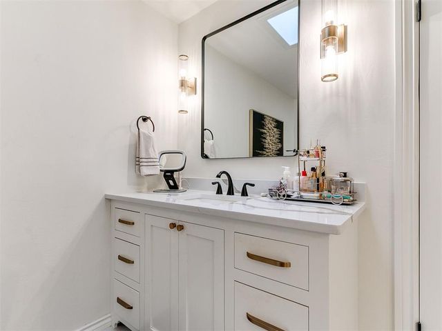 12108 S Quail Creek Road, Oklahoma City, OK 73120