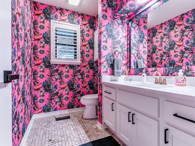 12108 S Quail Creek Road, Oklahoma City, OK 73120
