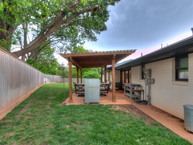12108 S Quail Creek Road, Oklahoma City, OK 73120