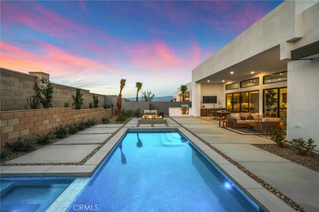 80 Lineta Way, La Quinta, CA 92253