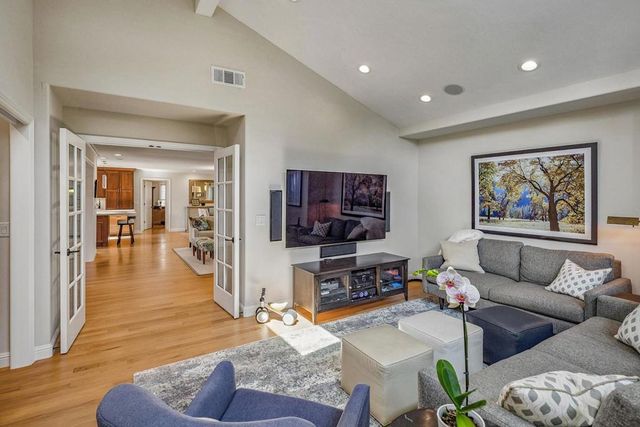 1068 Rose Avenue, Mountain View, CA 94040