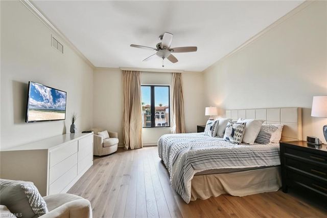 1530 5th AVE S # C311, Naples, FL 34102