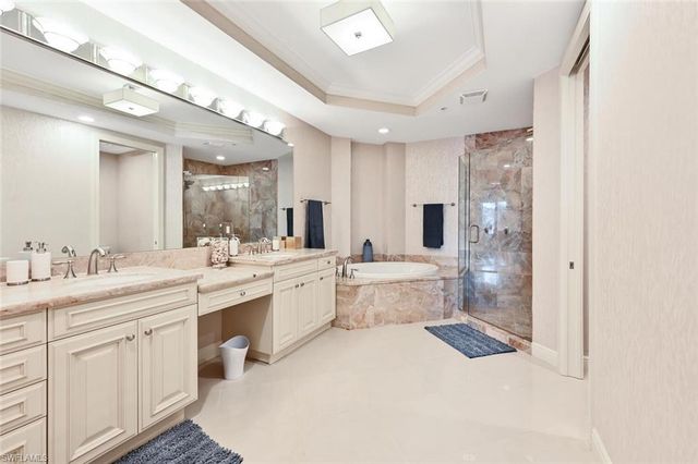 1530 5th AVE S # C311, Naples, FL 34102