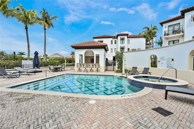 1530 5th AVE S # C311, Naples, FL 34102