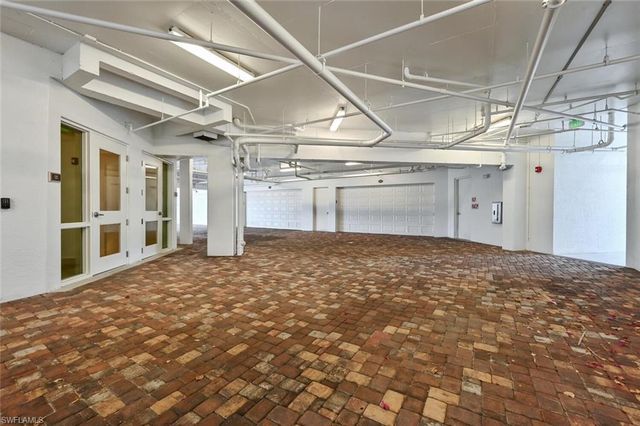 1530 5th AVE S # C311, Naples, FL 34102