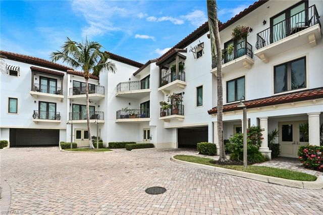 1530 5th AVE S # C311, Naples, FL 34102